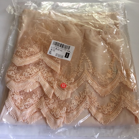 Women Sexy Slash Neck Flare Sleeve Chiffon Blouse - Picture 5 of 5